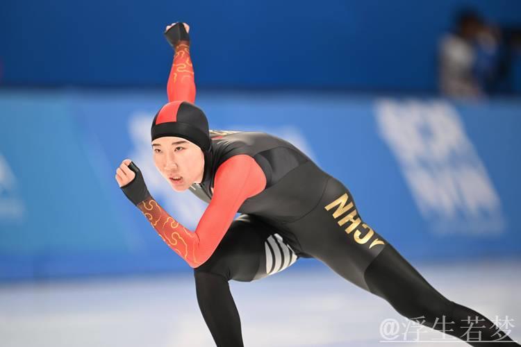 韩梅在女子1000米比赛中获得第七名 韩梅在女子1000米比赛中获得第七名